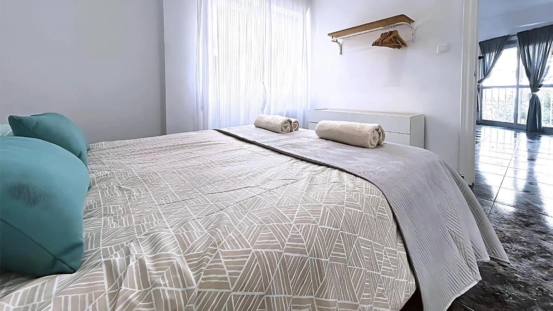 Apartment Little Sailboat - Apartamento Centro De Torre Del Mar
